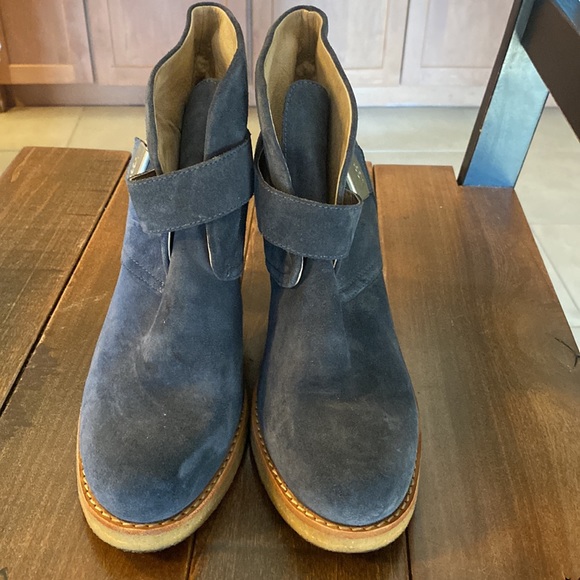 Ugg Brienne boots...rare blue color! - Picture 2 of 6